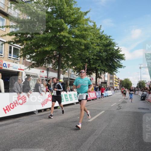 15.09.2024 - PSD Bank Halbmarathon Miley Keyser http://msf.ph/oto/7082264 15.09.2024 11:41:40 Ziel 768, 943, 960, 1183, 1203, 1241, 1243, 1260, 1262, 1320, 1970, 2083, 2707, 2850 meine-sportfotos.de