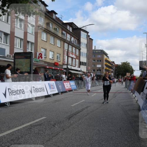 15.09.2024 - PSD Bank Halbmarathon Michael Strokosch http://msf.ph/oto/7082279 15.09.2024 12:28:00 Ziel 1858, 2322, 2420, 3073, 3327 meine-sportfotos.de