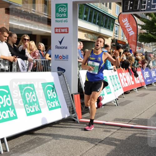 15.09.2024 - PSD Bank Halbmarathon Strokosch-Dieckow http://msf.ph/oto/7082291 15.09.2024 11:14:43 Ziel 412, 540, 544, 564, 565, 568, 589, 613, 845, 848 meine-sportfotos.de