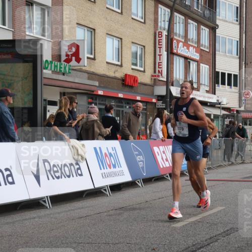 15.09.2024 - PSD Bank Halbmarathon Michael Strokosch http://msf.ph/oto/7082303 15.09.2024 11:19:23 Ziel 401, 628, 630, 822, 859, 887, 1070 meine-sportfotos.de