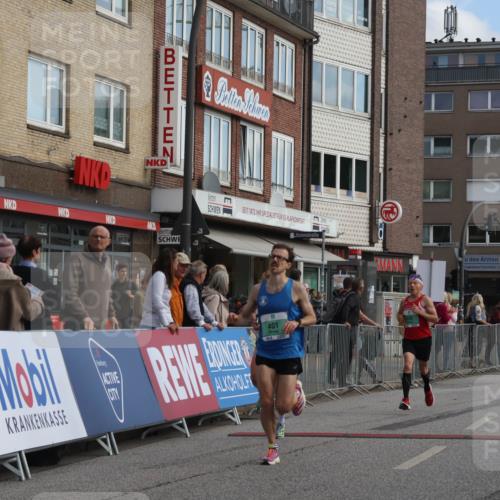 15.09.2024 - PSD Bank Halbmarathon Michael Strokosch http://msf.ph/oto/7082317 15.09.2024 11:19:25 Ziel 401, 628, 630, 822, 859, 887, 1070 meine-sportfotos.de