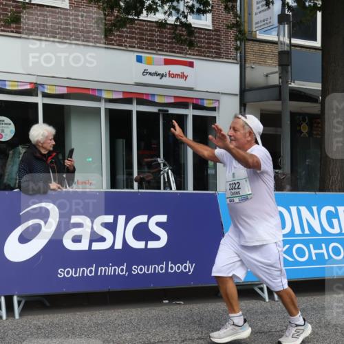 15.09.2024 - PSD Bank Halbmarathon Michael Strokosch http://msf.ph/oto/7082362 15.09.2024 12:28:04 Ziel 1858, 2322, 2439, 2441, 3073, 3327 meine-sportfotos.de