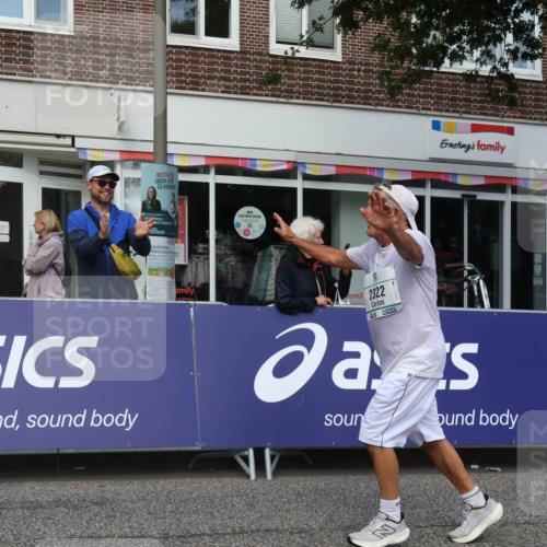 15.09.2024 - PSD Bank Halbmarathon Michael Strokosch http://msf.ph/oto/7082366 15.09.2024 12:28:05 Ziel 1858, 2322, 2439, 2441, 3073, 3327 meine-sportfotos.de