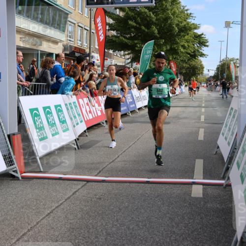 15.09.2024 - PSD Bank Halbmarathon Strokosch-Dieckow http://msf.ph/oto/7082382 15.09.2024 11:18:23 Ziel 418, 582, 583, 1006, 1073, 1077, 2614 meine-sportfotos.de