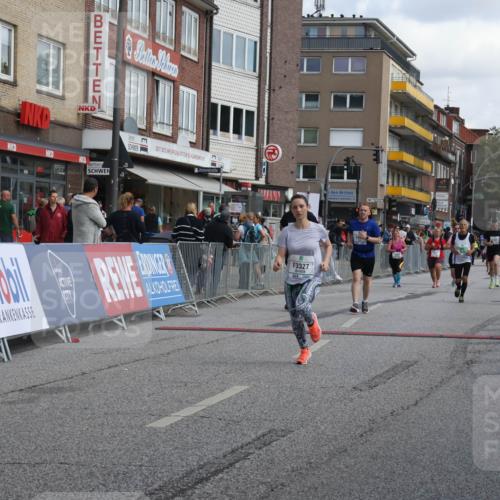 15.09.2024 - PSD Bank Halbmarathon Michael Strokosch http://msf.ph/oto/7082391 15.09.2024 12:28:07 Ziel 2322, 2392, 2439, 2441, 3017, 3073, 3121, 3327 meine-sportfotos.de