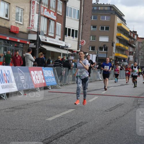 15.09.2024 - PSD Bank Halbmarathon Michael Strokosch http://msf.ph/oto/7082400 15.09.2024 12:28:08 Ziel 2322, 2392, 2439, 2441, 3017, 3073, 3121, 3327 meine-sportfotos.de