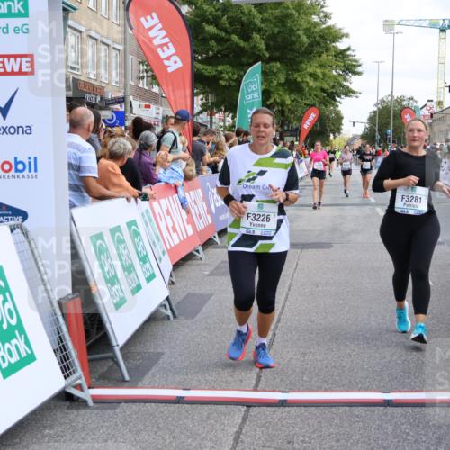 15.09.2024 - PSD Bank Halbmarathon Strokosch-Dieckow http://msf.ph/oto/7082405 15.09.2024 12:26:20 Ziel 3226, 3239, 3281, 3286, 3413 meine-sportfotos.de