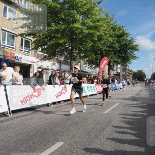 15.09.2024 - PSD Bank Halbmarathon Miley Keyser http://msf.ph/oto/7082435 15.09.2024 11:42:10 Ziel 726, 735, 763, 1215, 1259, 1470, 1566, 1592, 1671, 1875, 2643, 2661 meine-sportfotos.de