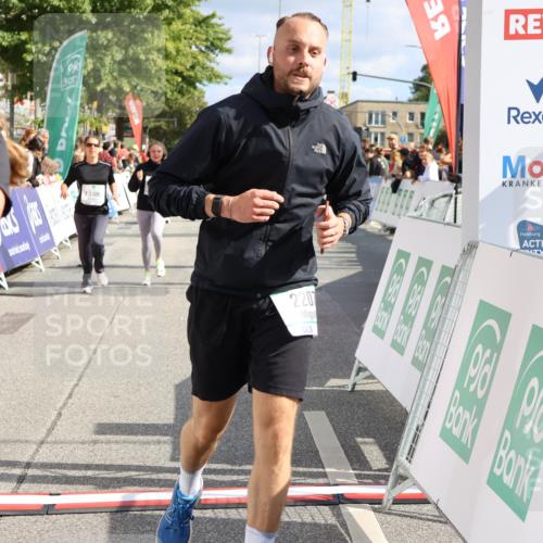 15.09.2024 - PSD Bank Halbmarathon Strokosch-Dieckow http://msf.ph/oto/7082436 15.09.2024 12:35:38 Ziel 2207, 2324, 3178, 3300, 3335, 3468 meine-sportfotos.de