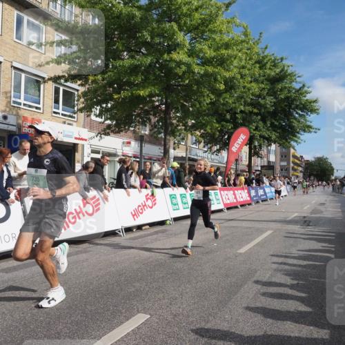 15.09.2024 - PSD Bank Halbmarathon Miley Keyser http://msf.ph/oto/7082441 15.09.2024 11:42:11 Ziel 726, 735, 763, 920, 1215, 1259, 1470, 1566, 1592, 1671, 1875, 2643, 2661 meine-sportfotos.de