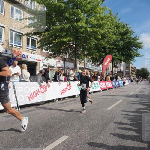 15.09.2024 - PSD Bank Halbmarathon Miley Keyser http://msf.ph/oto/7082443 15.09.2024 11:42:11 Ziel 726, 735, 763, 920, 1215, 1259, 1470, 1566, 1592, 1671, 1875, 2643, 2661 meine-sportfotos.de