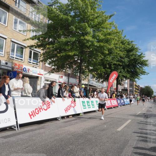 15.09.2024 - PSD Bank Halbmarathon Miley Keyser http://msf.ph/oto/7082454 15.09.2024 11:42:14 Ziel 735, 920, 968, 1151, 1259, 1470, 1533, 1559, 1566, 1592, 1875, 2643, 2661 meine-sportfotos.de
