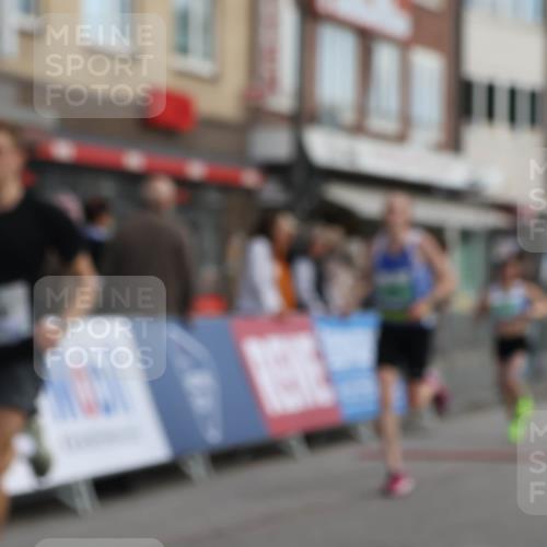 15.09.2024 - PSD Bank Halbmarathon Michael Strokosch http://msf.ph/oto/7082457 15.09.2024 11:19:35 Ziel 401, 508, 605, 608, 628, 630, 637, 668, 820, 822, 858, 870, 1070, 2468 meine-sportfotos.de