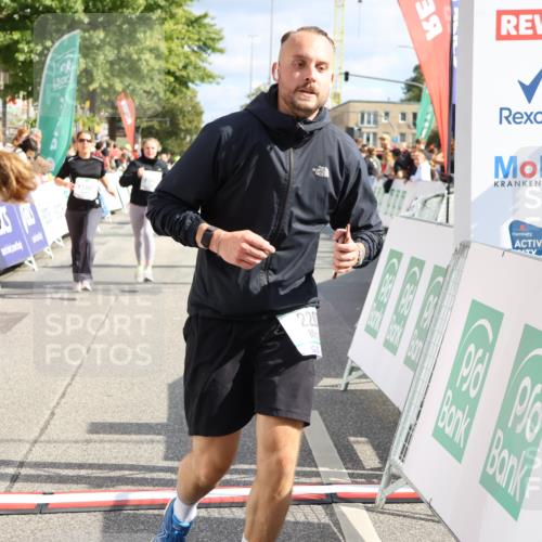 15.09.2024 - PSD Bank Halbmarathon Strokosch-Dieckow http://msf.ph/oto/7082459 15.09.2024 12:35:38 Ziel 2207, 2324, 3178, 3300, 3335, 3468 meine-sportfotos.de