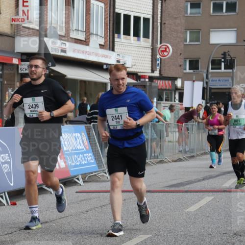 15.09.2024 - PSD Bank Halbmarathon Michael Strokosch http://msf.ph/oto/7082467 15.09.2024 12:28:12 Ziel 2322, 2392, 2439, 2441, 3017, 3121, 3274, 3327 meine-sportfotos.de