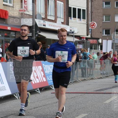 15.09.2024 - PSD Bank Halbmarathon Michael Strokosch http://msf.ph/oto/7082476 15.09.2024 12:28:12 Ziel 2322, 2392, 2439, 2441, 3017, 3121, 3274, 3327 meine-sportfotos.de