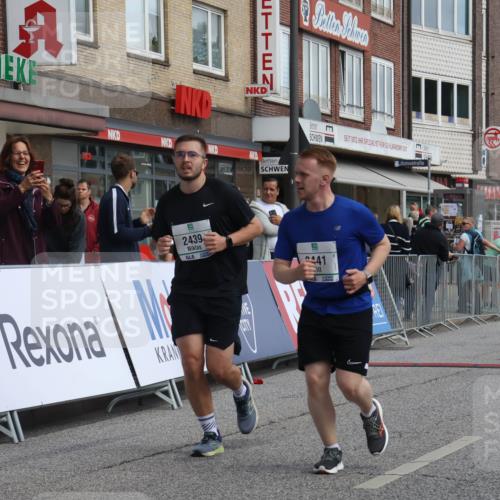 15.09.2024 - PSD Bank Halbmarathon Michael Strokosch http://msf.ph/oto/7082485 15.09.2024 12:28:13 Ziel 2392, 2439, 2441, 3017, 3121, 3274, 3327 meine-sportfotos.de