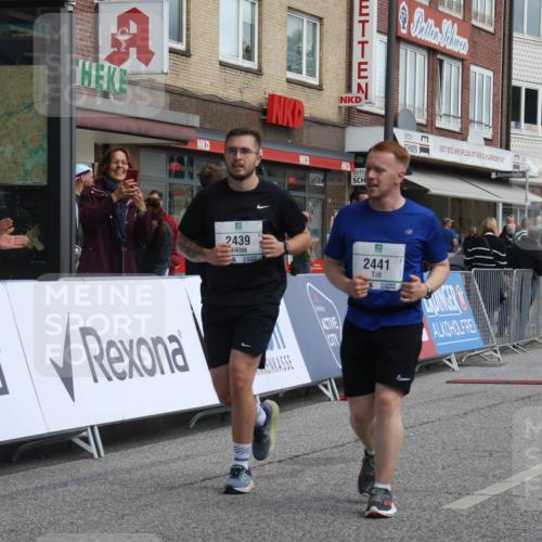 15.09.2024 - PSD Bank Halbmarathon Michael Strokosch http://msf.ph/oto/7082491 15.09.2024 12:28:13 Ziel 2392, 2439, 2441, 3017, 3121, 3274, 3327 meine-sportfotos.de