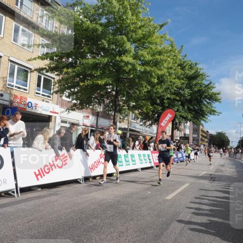 15.09.2024 - PSD Bank Halbmarathon Miley Keyser http://msf.ph/oto/7082497 15.09.2024 11:42:18 Ziel 772, 920, 968, 1151, 1259, 1470, 1533, 1559, 1566, 1592, 1875, 2643, 2661 meine-sportfotos.de