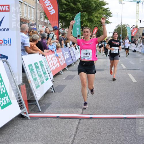 15.09.2024 - PSD Bank Halbmarathon Strokosch-Dieckow http://msf.ph/oto/7082586 15.09.2024 12:26:27 Ziel 3086, 3156, 3157, 3226, 3239, 3281, 3342, 3413 meine-sportfotos.de