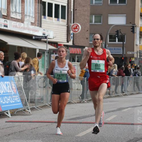 15.09.2024 - PSD Bank Halbmarathon Michael Strokosch http://msf.ph/oto/7082602 15.09.2024 11:19:47 Ziel 508, 605, 608, 615, 637, 668, 820, 858, 871, 2468 meine-sportfotos.de