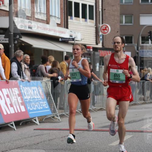 15.09.2024 - PSD Bank Halbmarathon Michael Strokosch http://msf.ph/oto/7082606 15.09.2024 11:19:47 Ziel 508, 605, 608, 615, 637, 668, 820, 858, 871, 2468 meine-sportfotos.de