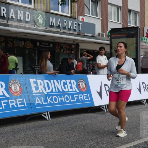 15.09.2024 - PSD Bank Halbmarathon Michael Strokosch http://msf.ph/oto/7082631 15.09.2024 12:28:24 Ziel 2392, 3017, 3121, 3225, 3274 meine-sportfotos.de