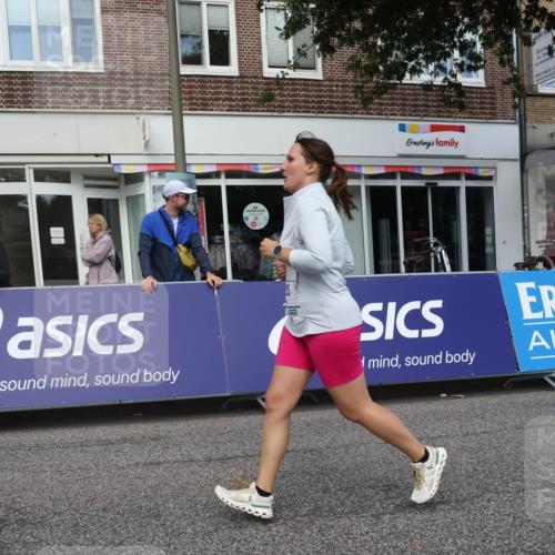 15.09.2024 - PSD Bank Halbmarathon Michael Strokosch http://msf.ph/oto/7082647 15.09.2024 12:28:26 Ziel 2392, 3017, 3121, 3225, 3274 meine-sportfotos.de