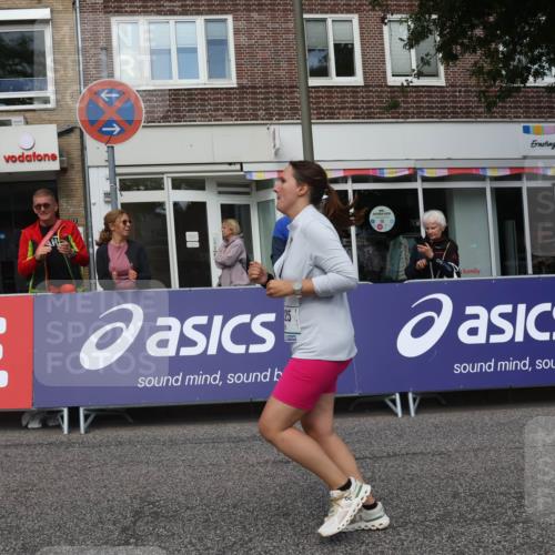 15.09.2024 - PSD Bank Halbmarathon Michael Strokosch http://msf.ph/oto/7082653 15.09.2024 12:28:26 Ziel 2392, 3017, 3121, 3225, 3274 meine-sportfotos.de