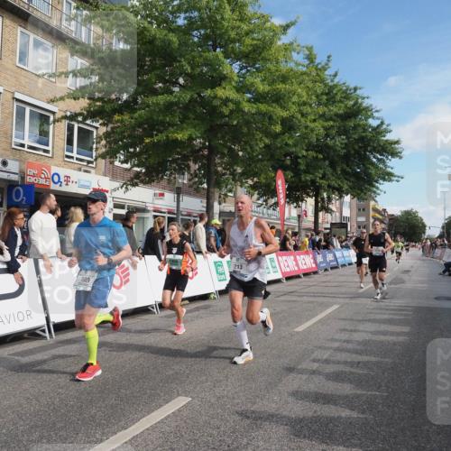 15.09.2024 - PSD Bank Halbmarathon Miley Keyser http://msf.ph/oto/7082666 15.09.2024 11:42:41 Ziel 715, 760, 956, 1116, 1213, 1292, 1468, 1479, 1548, 1589, 1719, 1774, 2489, 2610, 2659 meine-sportfotos.de