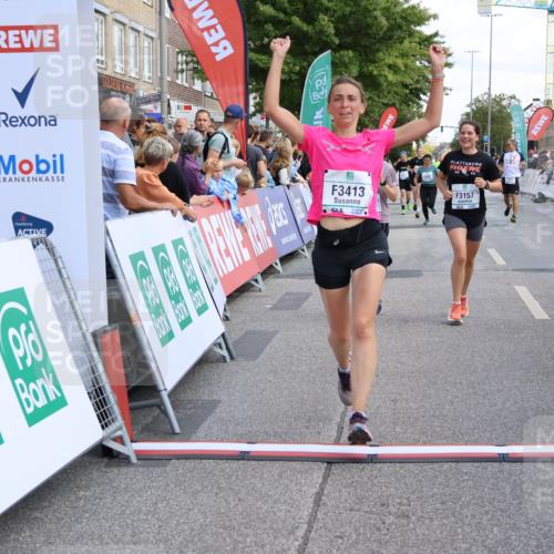 15.09.2024 - PSD Bank Halbmarathon Strokosch-Dieckow http://msf.ph/oto/7082683 15.09.2024 12:26:27 Ziel 3086, 3156, 3157, 3226, 3239, 3281, 3342, 3413 meine-sportfotos.de