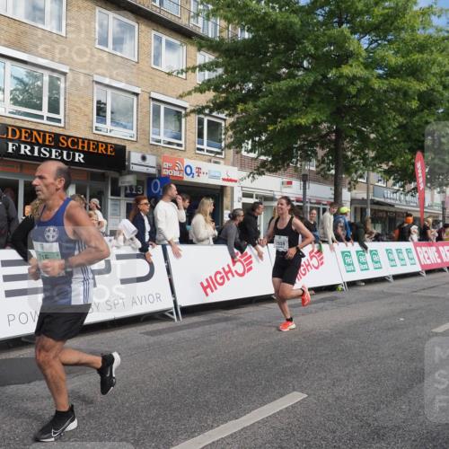 15.09.2024 - PSD Bank Halbmarathon Miley Keyser http://msf.ph/oto/7082712 15.09.2024 11:42:46 Ziel 715, 760, 956, 1116, 1213, 1292, 1298, 1468, 1479, 1496, 1548, 1589, 1719, 2489, 2610, 2659 meine-sportfotos.de