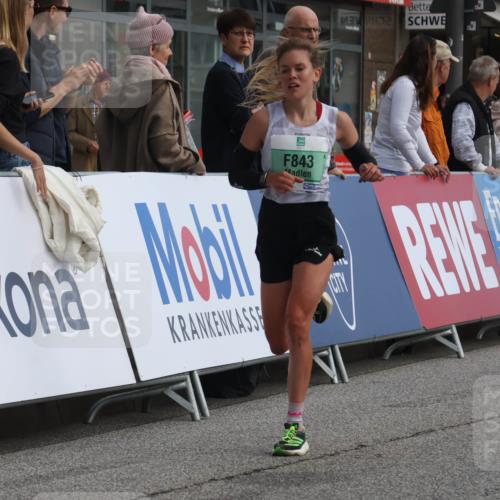 15.09.2024 - PSD Bank Halbmarathon Michael Strokosch http://msf.ph/oto/7082742 15.09.2024 11:20:03 Ziel 611, 843, 1011, 2613 meine-sportfotos.de