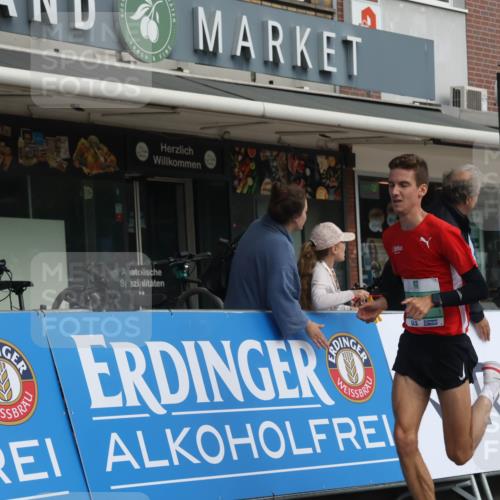 15.09.2024 - PSD Bank Halbmarathon Michael Strokosch http://msf.ph/oto/7082793 15.09.2024 11:20:06 Ziel 611, 843, 1011, 1021, 2613 meine-sportfotos.de