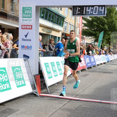 15.09.2024 - PSD Bank Halbmarathon Strokosch-Dieckow http://msf.ph/oto/7082803 15.09.2024 11:14:55 Ziel 412, 540, 564, 565, 570, 588, 845 meine-sportfotos.de