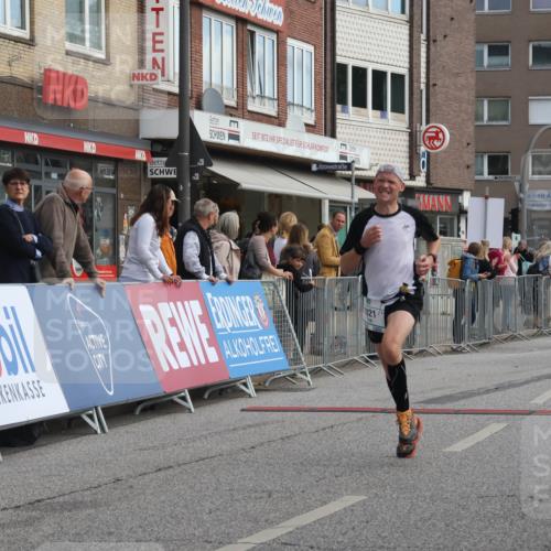 15.09.2024 - PSD Bank Halbmarathon Michael Strokosch http://msf.ph/oto/7082818 15.09.2024 11:20:11 Ziel 598, 611, 619, 669, 843, 1021, 2613 meine-sportfotos.de