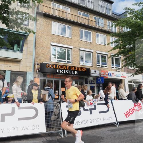 15.09.2024 - PSD Bank Halbmarathon Miley Keyser http://msf.ph/oto/7082824 15.09.2024 11:42:58 Ziel 752, 760, 942, 1226, 1298, 1343, 1496, 1548, 1563, 1652, 2489, 2651 meine-sportfotos.de