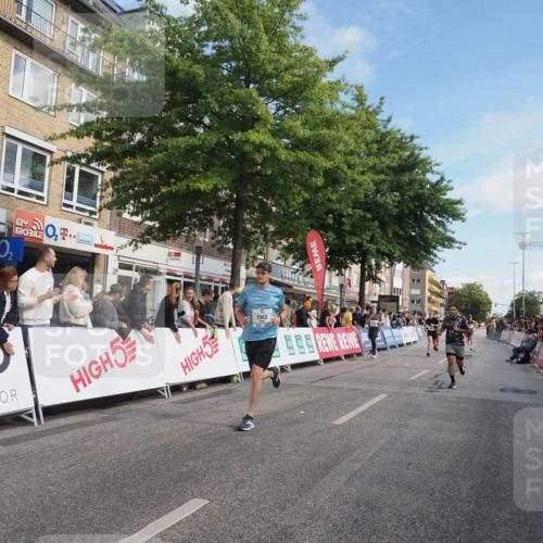 15.09.2024 - PSD Bank Halbmarathon Miley Keyser http://msf.ph/oto/7082831 15.09.2024 11:43:04 Ziel 752, 942, 1224, 1226, 1298, 1343, 1496, 1563, 1652, 2651, 2694 meine-sportfotos.de