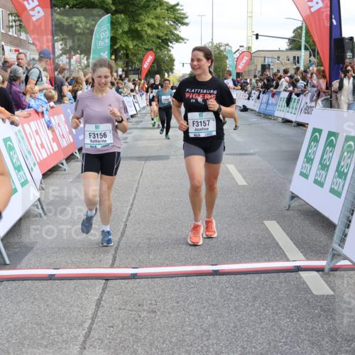 15.09.2024 - PSD Bank Halbmarathon Strokosch-Dieckow http://msf.ph/oto/7082834 15.09.2024 12:26:28 Ziel 3086, 3156, 3157, 3226, 3281, 3342, 3413 meine-sportfotos.de