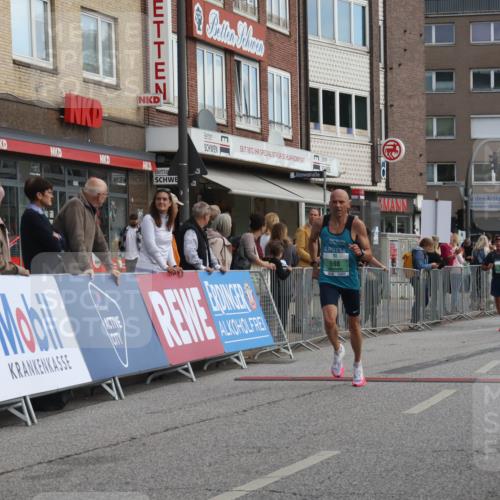 15.09.2024 - PSD Bank Halbmarathon Michael Strokosch http://msf.ph/oto/7082859 15.09.2024 11:20:13 Ziel 598, 611, 619, 669, 843, 852, 1021 meine-sportfotos.de
