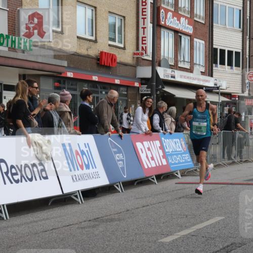 15.09.2024 - PSD Bank Halbmarathon Michael Strokosch http://msf.ph/oto/7082868 15.09.2024 11:20:14 Ziel 598, 611, 619, 647, 669, 843, 852, 861, 1021 meine-sportfotos.de