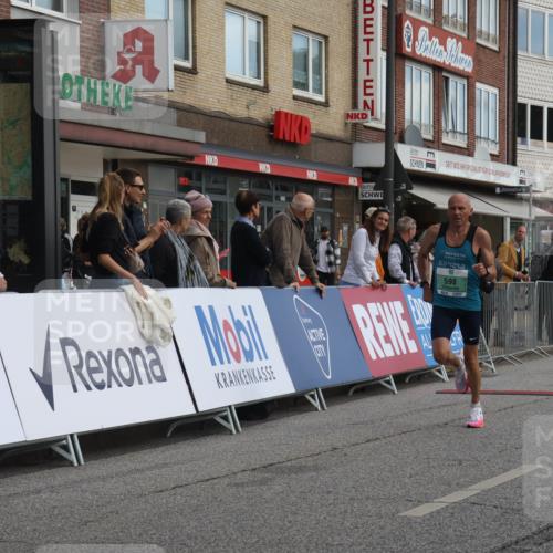 15.09.2024 - PSD Bank Halbmarathon Michael Strokosch http://msf.ph/oto/7082875 15.09.2024 11:20:14 Ziel 598, 611, 619, 647, 669, 843, 852, 861, 1021 meine-sportfotos.de