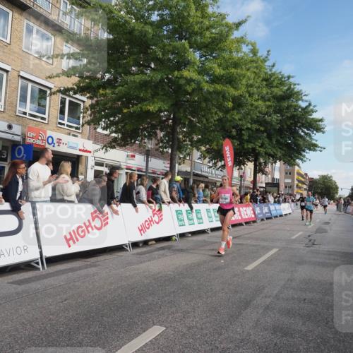 15.09.2024 - PSD Bank Halbmarathon Miley Keyser http://msf.ph/oto/7082901 15.09.2024 11:43:13 Ziel 752, 942, 1224, 1226, 1273, 1279, 1343, 1377, 1563, 1652, 1653, 2641, 2651, 2694 meine-sportfotos.de