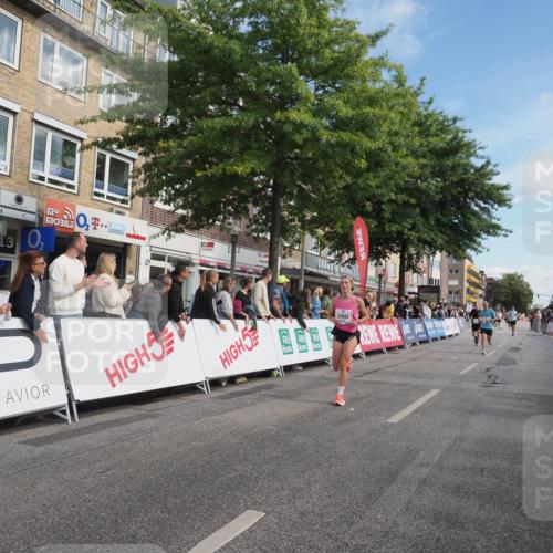 15.09.2024 - PSD Bank Halbmarathon Miley Keyser http://msf.ph/oto/7082903 15.09.2024 11:43:13 Ziel 752, 942, 1224, 1226, 1273, 1279, 1343, 1377, 1563, 1652, 1653, 2641, 2651, 2694 meine-sportfotos.de