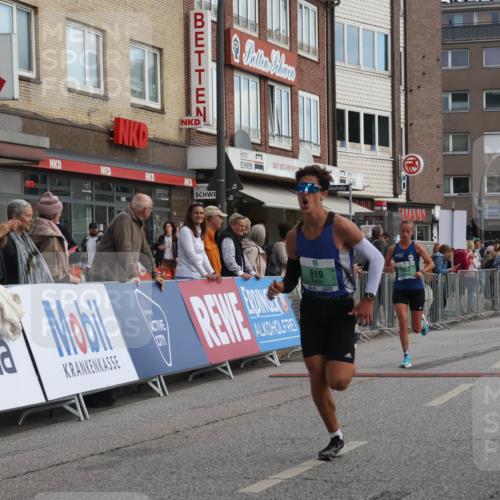 15.09.2024 - PSD Bank Halbmarathon Michael Strokosch http://msf.ph/oto/7082923 15.09.2024 11:20:17 Ziel 598, 611, 619, 647, 669, 852, 861, 1021 meine-sportfotos.de