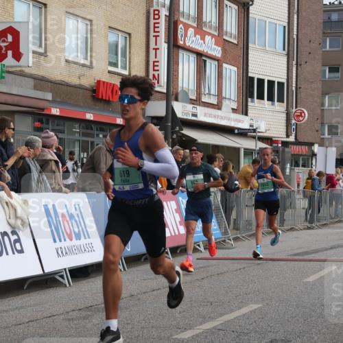 15.09.2024 - PSD Bank Halbmarathon Michael Strokosch http://msf.ph/oto/7082938 15.09.2024 11:20:18 Ziel 598, 611, 619, 647, 669, 852, 861, 1021, 1068 meine-sportfotos.de