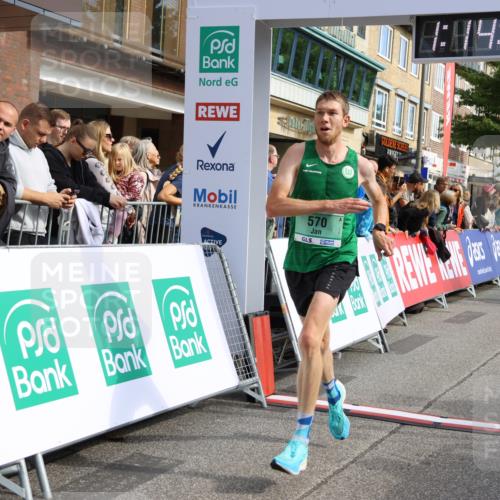 15.09.2024 - PSD Bank Halbmarathon Strokosch-Dieckow http://msf.ph/oto/7082942 15.09.2024 11:14:56 Ziel 412, 565, 570, 588, 845 meine-sportfotos.de