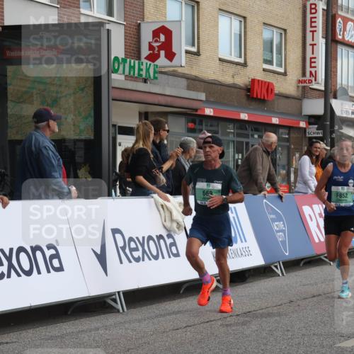 15.09.2024 - PSD Bank Halbmarathon Michael Strokosch http://msf.ph/oto/7082958 15.09.2024 11:20:19 Ziel 598, 619, 647, 651, 669, 852, 861, 1021, 1068 meine-sportfotos.de