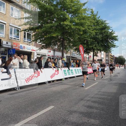 15.09.2024 - PSD Bank Halbmarathon Miley Keyser http://msf.ph/oto/7082961 15.09.2024 11:43:25 Ziel 1190, 1224, 1273, 1279, 1299, 1322, 1332, 1377, 1443, 1545, 1653, 1901, 2488, 2565, 2637, 2641 meine-sportfotos.de