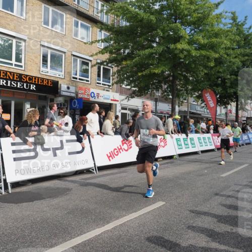 15.09.2024 - PSD Bank Halbmarathon Miley Keyser http://msf.ph/oto/7083076 15.09.2024 11:43:48 Ziel 717, 750, 1162, 1196, 1246, 1272, 1277, 1304, 1398, 1411, 1457, 1650, 1721, 1839, 2552 meine-sportfotos.de